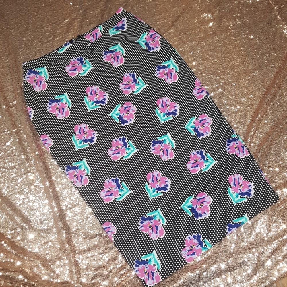 Pencil floral skirt size small